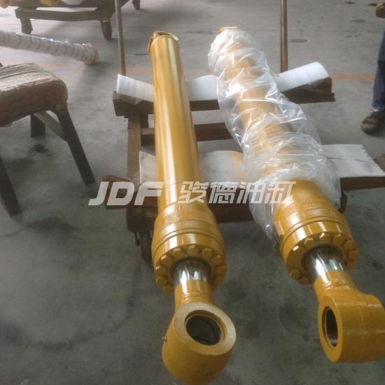 arm hydraulic cylinder